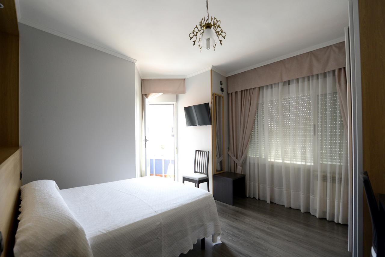 Hospedaxe A Vila โปบราโดคารามิงยาล ภายนอก รูปภาพ